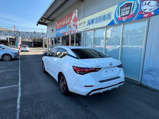 尊爵智駕版  ABS.IKEY.SRS.盲點.循跡.摸門.定速.車道偏移.環景.恆溫.鋁圈.ACC  第6張相片