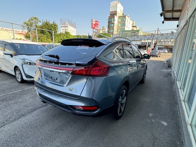 全車原版件 里程跑少 配備超滿 環景 抬顯 盲點 電尾門  第4張相片