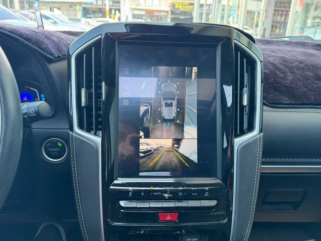 全車原版件 里程跑少 配備超滿 環景 抬顯 盲點 電尾門  第8張相片