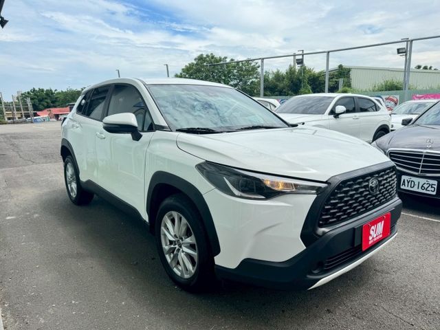 IKEY.車門感應.恆溫.ABS.SRS.ACC.定速.車道偏移.循跡.鋁圈  第3張相片