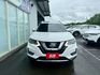 衛導.循跡.盲點.天窗.定速.車道偏移.電尾門.ACC.IKEY.恆溫.環景.電椅  第2張縮圖