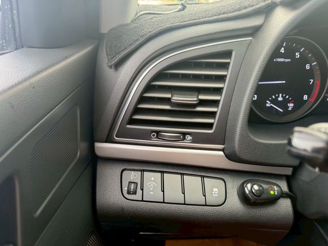 IKEY.恆溫.ABS.SRS.定速.循跡.盲點.鋁圈  第9張相片