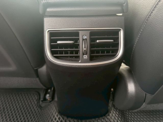 IKEY.恆溫.ABS.SRS.定速.循跡.盲點.鋁圈  第18張相片