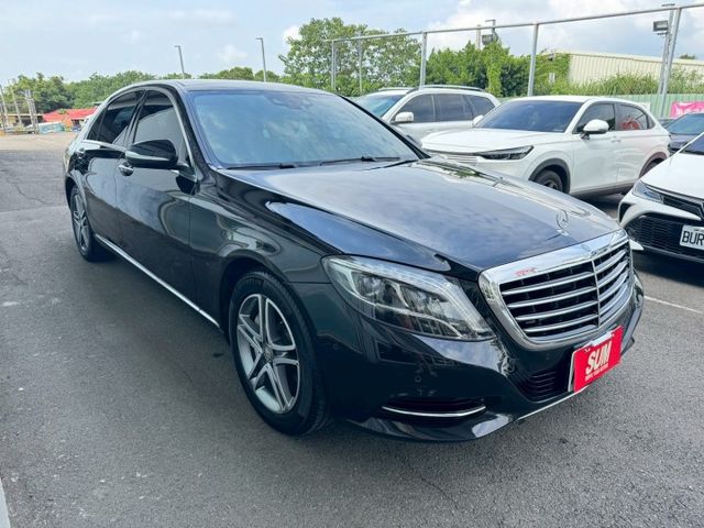 V6 渦輪.7 速手自排.四區恆溫.冷熱通風椅.電動座椅.全景天窗.藍牙.衛導.倒車  第3張相片