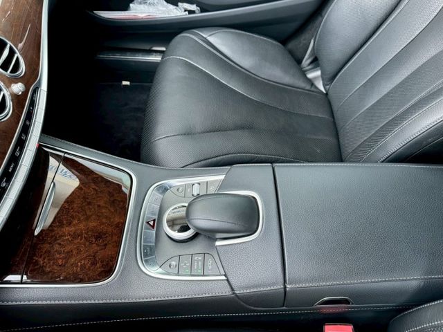 V6 渦輪.7 速手自排.四區恆溫.冷熱通風椅.電動座椅.全景天窗.藍牙.衛導.倒車  第16張相片