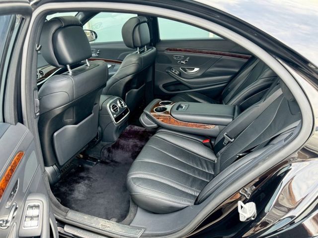 V6 渦輪.7 速手自排.四區恆溫.冷熱通風椅.電動座椅.全景天窗.藍牙.衛導.倒車  第18張相片