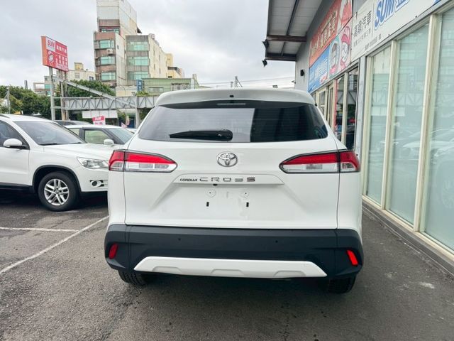 IKEY.恆溫.ABS.SRS.ACC.定速.車偏.循跡.鋁圈.  第8張相片