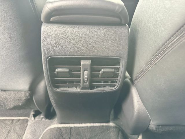 IKEY.恆溫.ABS.SRS.ACC.定速.車偏.循跡.鋁圈.  第19張相片