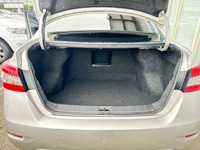 IKEY.ABS.SRS.衛導.摸門.定速.恆溫.鋁圈  第10張相片