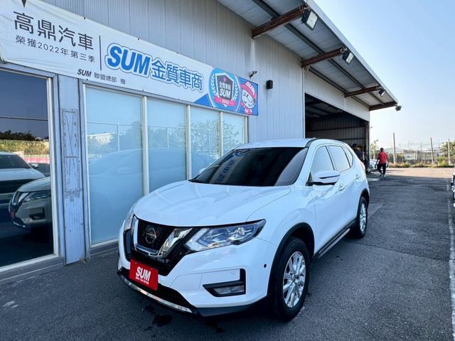 IKEY.環景.恆溫.ABS.SRS.ACC.定速.車偏.循跡.盲點.鋁圈  第1張相片