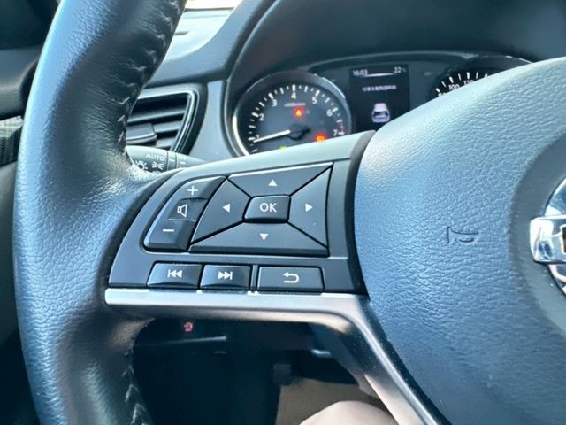 IKEY.環景.恆溫.ABS.SRS.ACC.定速.車偏.循跡.盲點.鋁圈  第13張相片