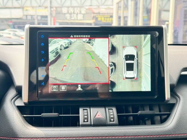 IKEY.ABS.SRS.電尾門.盲點.換撥.衛導.循跡.摸門.定速.車偏.ACC.環景.恆溫.電座椅.鋁圈  第17張相片