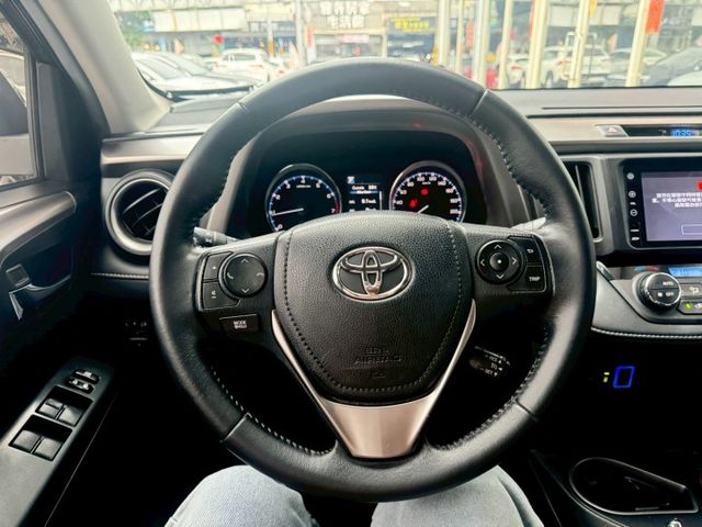 RAV4  第12張相片