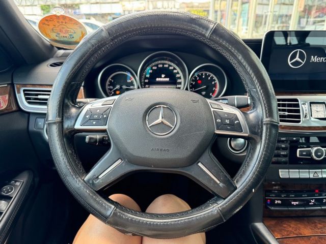 總代理.Elegance.4摸門.恆溫.天窗.腳踏尾門.定速.安卓.倒車.前後行錄  第5張相片