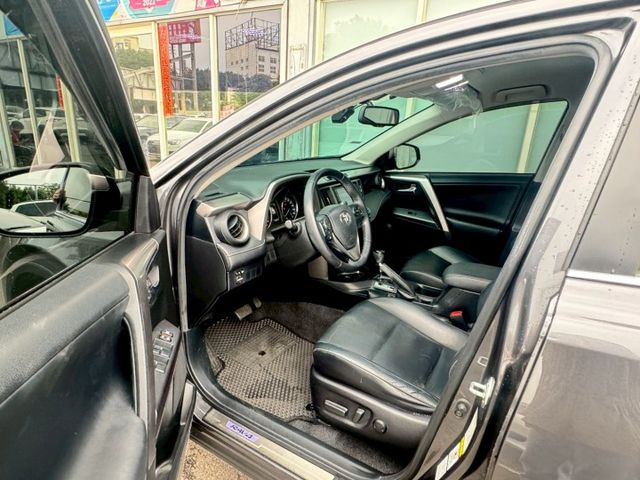 RAV4  第5張相片