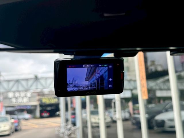 TIIDA 5D  第16張相片
