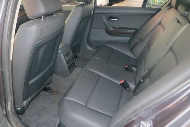 BMW寶馬 320I  第8張相片