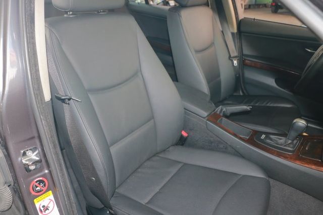 BMW寶馬 320I  第12張相片