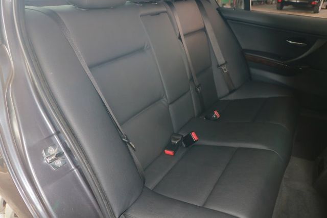 BMW寶馬 320I  第14張相片