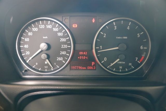 BMW寶馬 320I  第18張相片