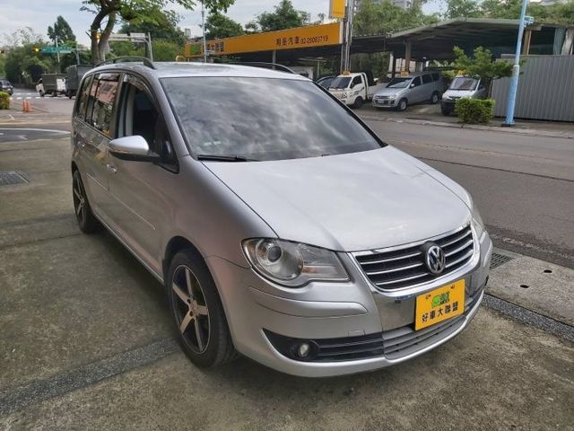 VOLKSWAGEN福斯 TOURAN  第3張相片