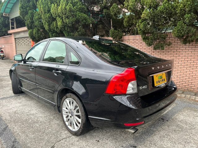 VOLVO富豪 S40  第2張相片