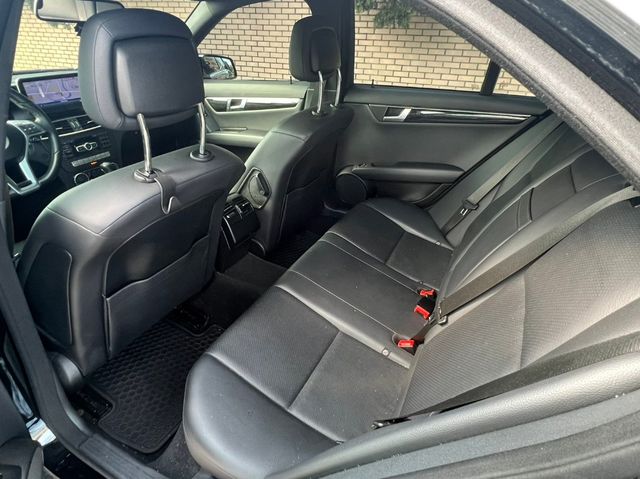 M-BENZ賓士 C250  第7張相片