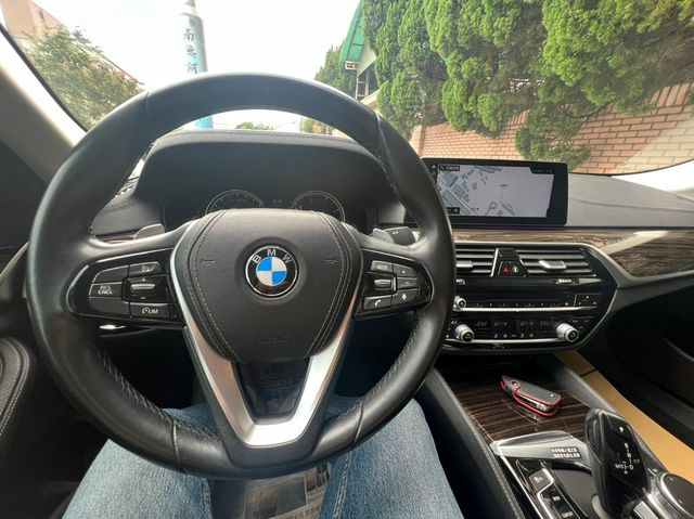 BMW寶馬 520D  第8張相片