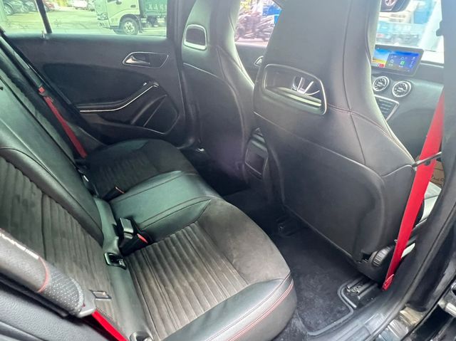 M-BENZ賓士 A250  第13張相片