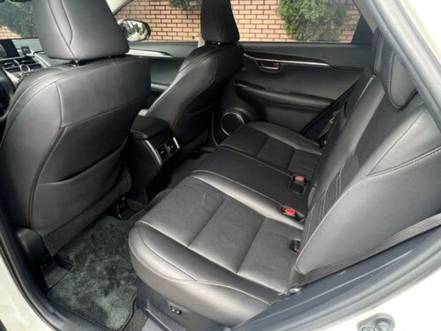 LEXUS凌志 NX300H  第8張相片