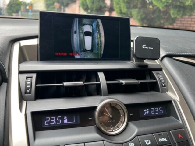 LEXUS凌志 NX300H  第10張相片