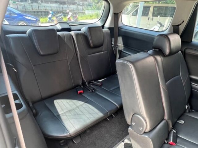TOYOTA豐田 WISH  第15張相片