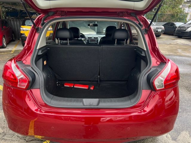 NISSAN日產 TIIDA  第4張相片