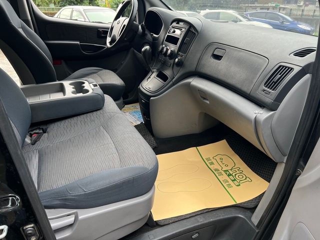 HYUNDAI現代 GRAND STAREX  第12張相片