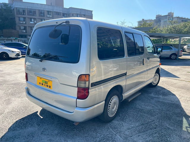 TOYOTA豐田 HIACE  第5張相片