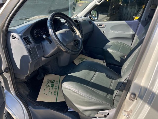 TOYOTA豐田 HIACE  第6張相片