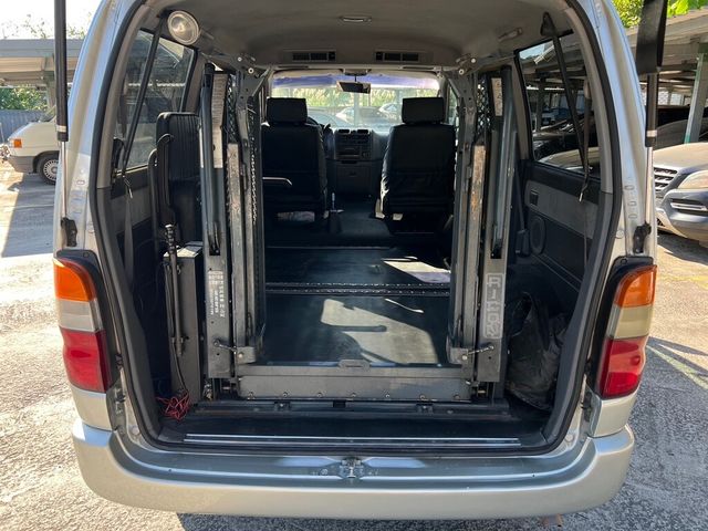 TOYOTA豐田 HIACE  第13張相片