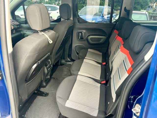 CITROEN雪鐵龍 BERLINGO  第8張相片