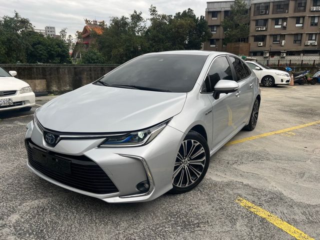 TOYOTA豐田 COROLLA ALTIS HYBRID  第1張相片