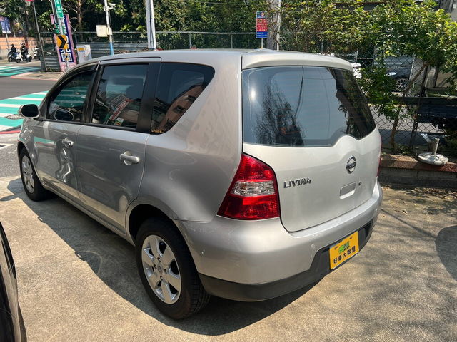 NISSAN日產 LIVINA  第2張相片