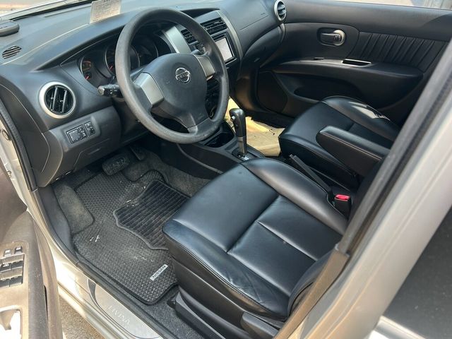 NISSAN日產 LIVINA  第7張相片