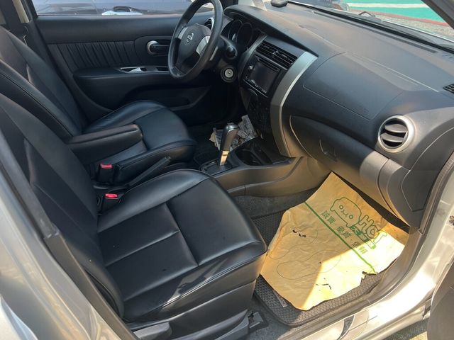 NISSAN日產 LIVINA  第11張相片