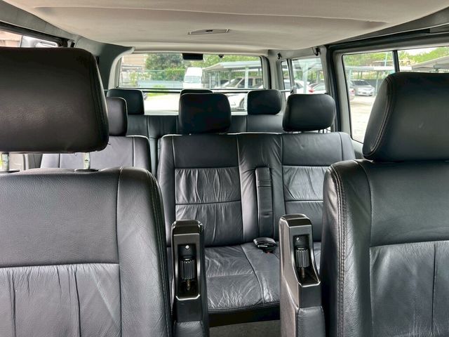 VOLKSWAGEN福斯 T4 CARAVELLE  第10張相片