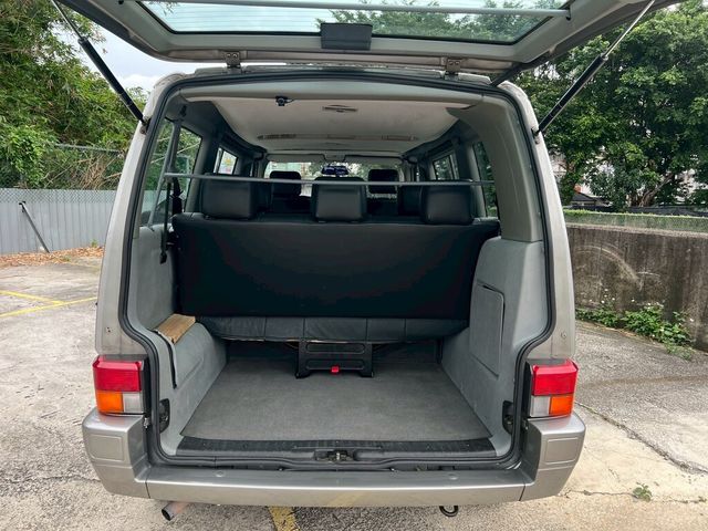 VOLKSWAGEN福斯 T4 CARAVELLE  第14張相片
