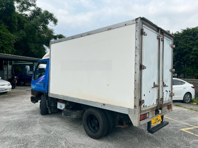 MITSUBISHI三菱 CANTER  第2張相片