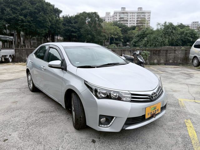 TOYOTA豐田 ALTIS  第5張相片