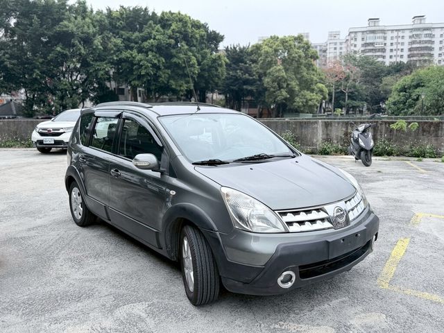 NISSAN日產 LIVINA  第5張相片
