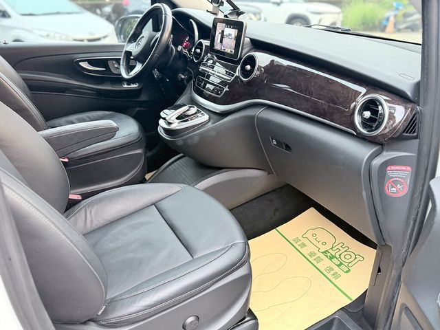 M-BENZ賓士 V250 D  第11張相片