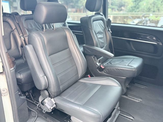 M-BENZ賓士 V250 D  第13張相片