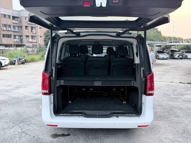 M-BENZ賓士 V250 D  第15張相片
